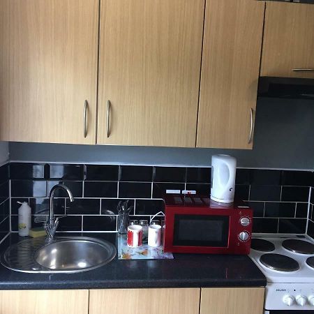 Hatfield Save-Money Rooms - 10Over10 For Price! Exteriör bild
