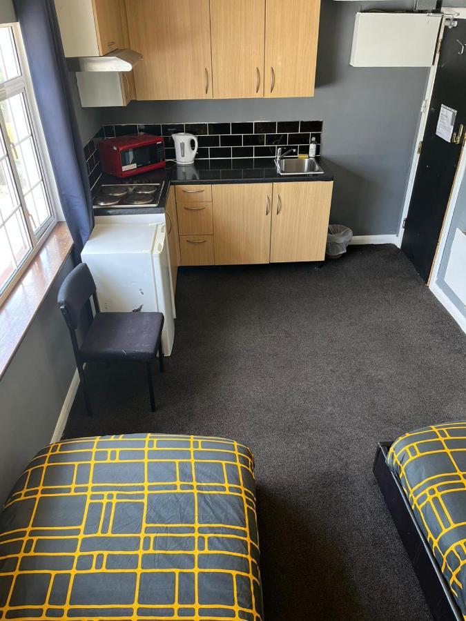 Hatfield Save-Money Rooms - 10Over10 For Price! Exteriör bild