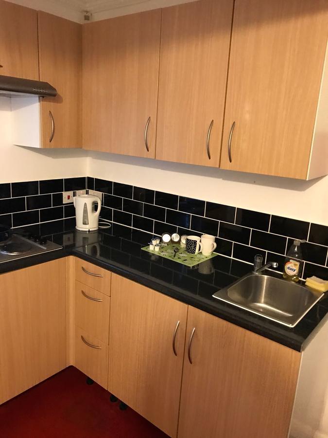 Hatfield Save-Money Rooms - 10Over10 For Price! Exteriör bild